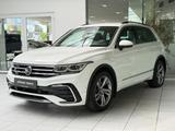 Volkswagen Tiguan R-Line eHybrid AHK KAM MATRIX VIRTUAL - mit Hybrid-Antrieb: Geländewagen