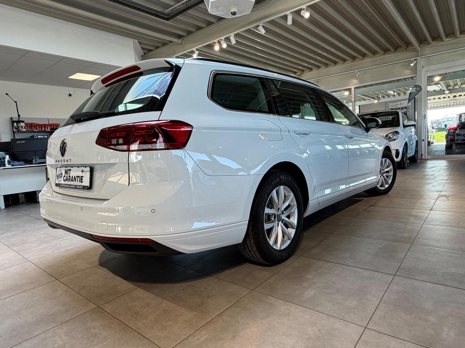 Volkswagen Passat Variant 2.0 TDI Business 110 kW (150 P...