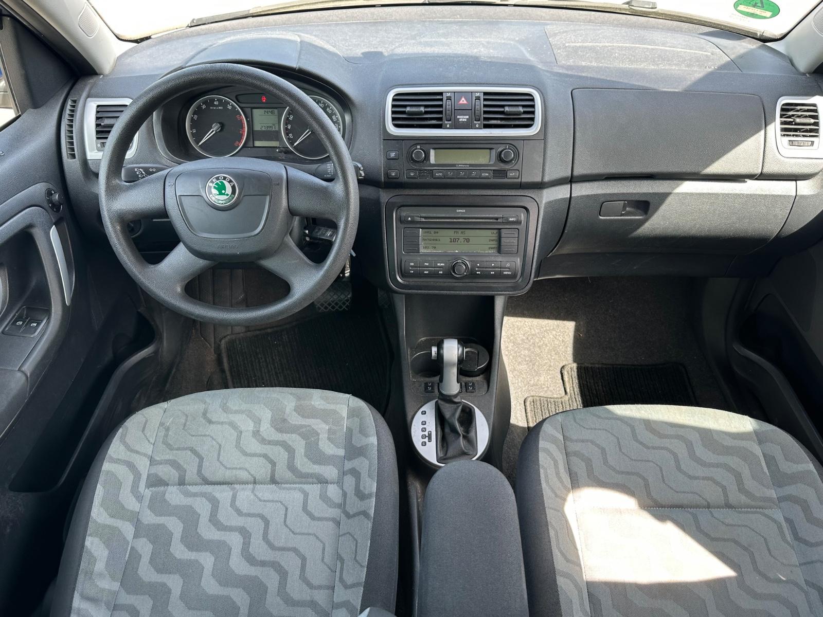 Skoda Roomster 2009 — photo 11