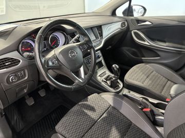 Fotografie des Opel Astra 1.5 D Sports Tourer 120 Jahre