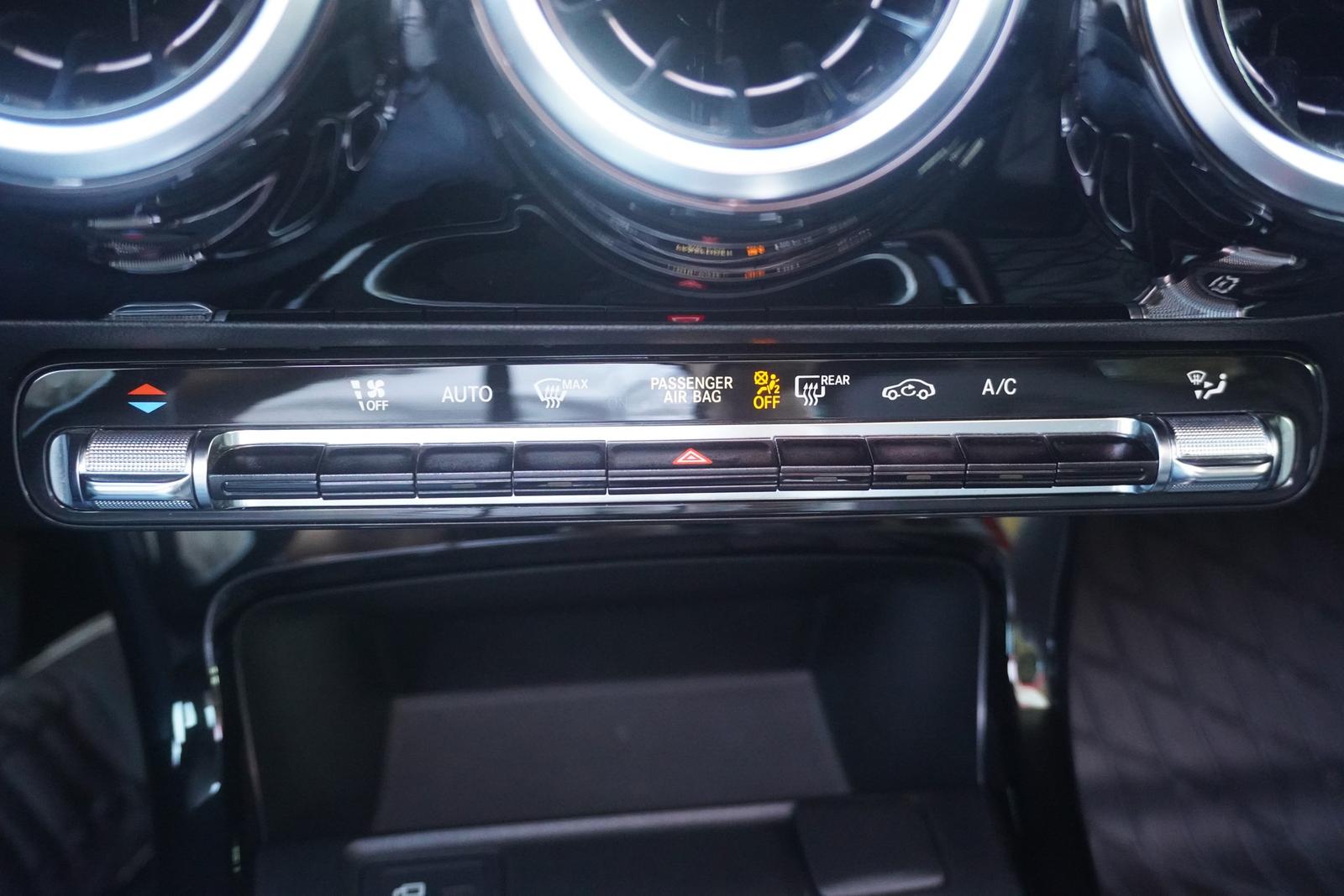 Mercedes-Benz A200 Progressive Navi Panorama Android Apple PDC