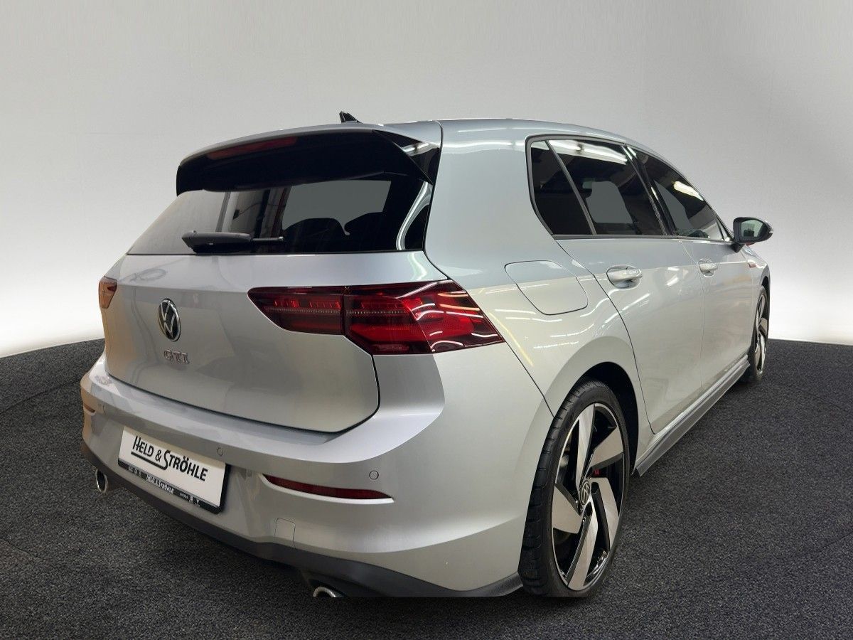 Volkswagen Golf - Bild 4