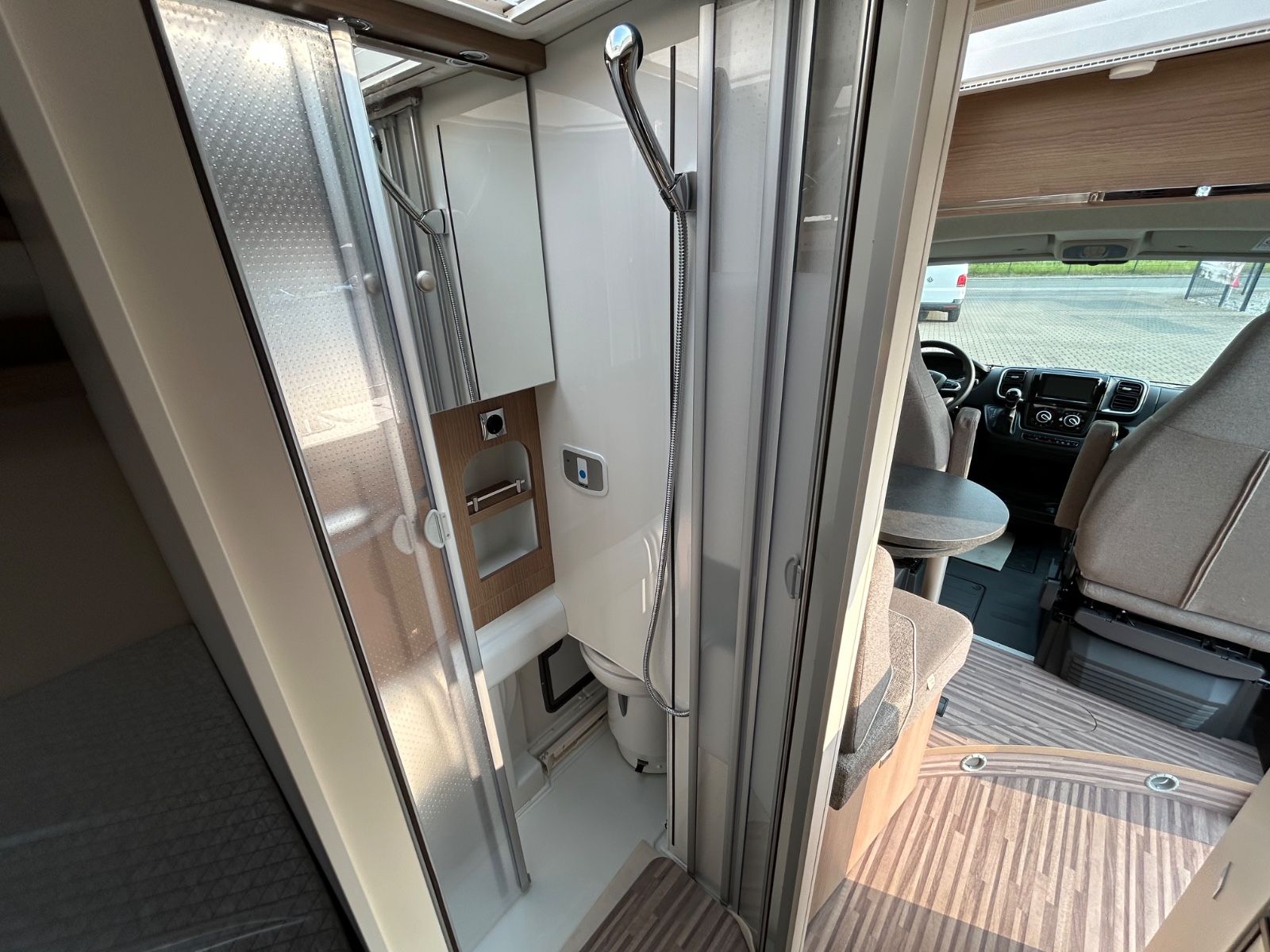 Fahrzeugabbildung Malibu Van Compact 600 LE MJ 25 Autom. Aktion