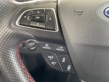 Ford Kuga - 12