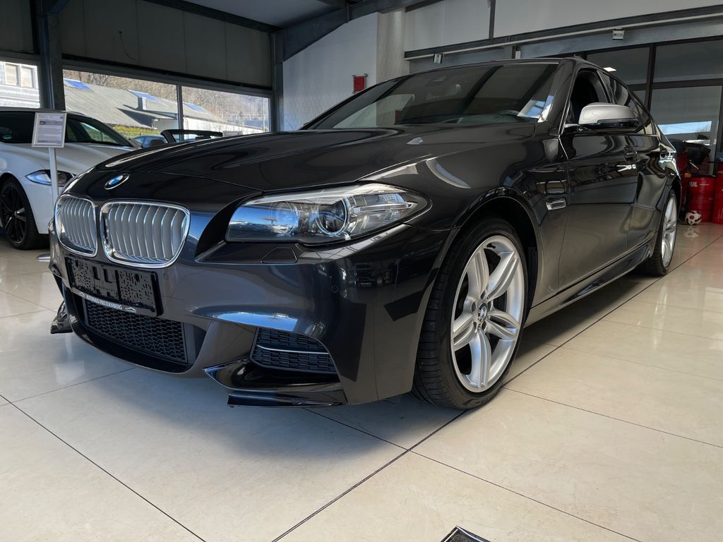 BMW M550