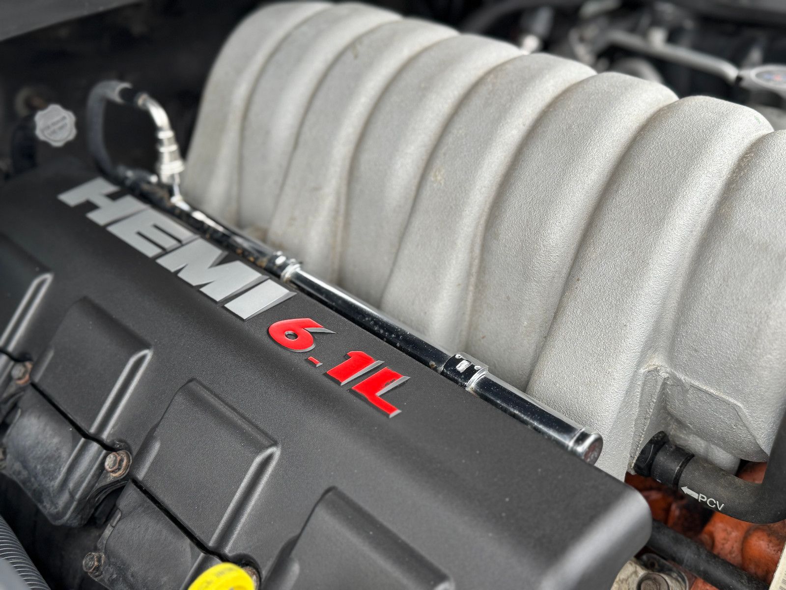 Fahrzeugabbildung Dodge Challenger 6.1 SRT-8 Neuwagenimport EU Navi SD