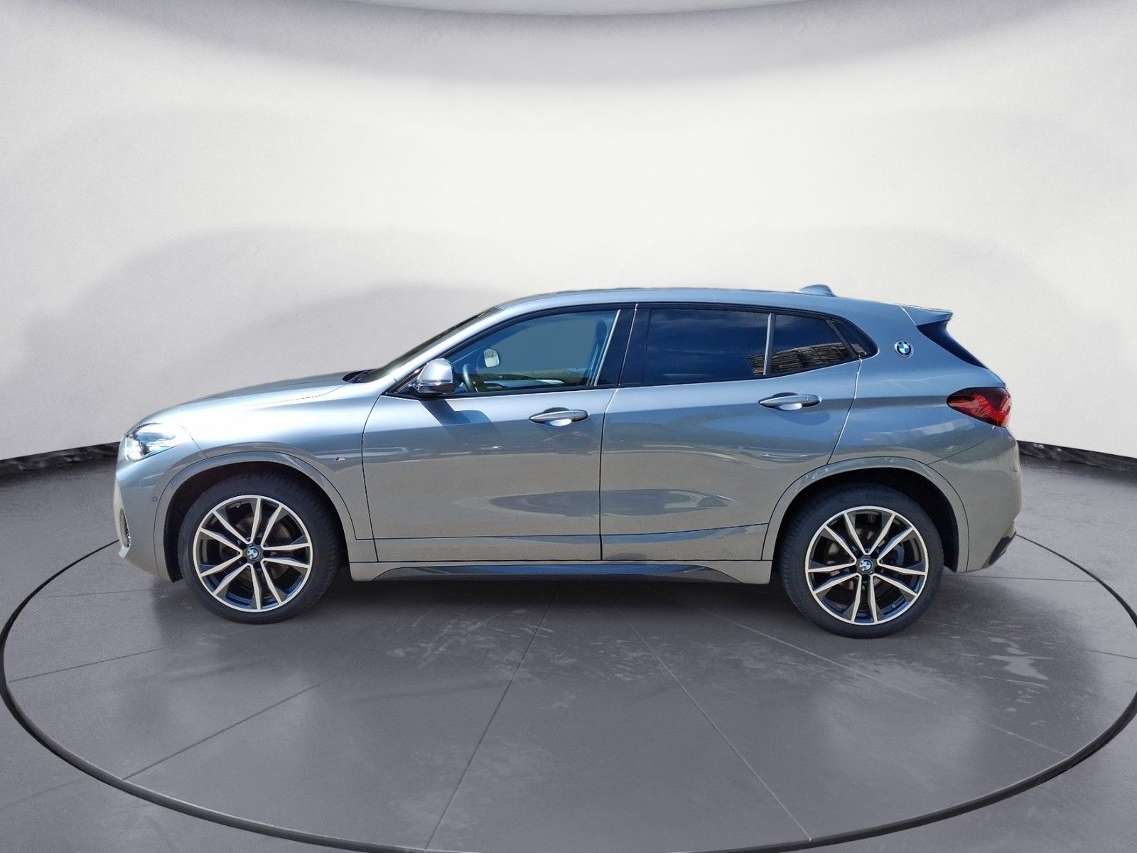 BMW X2 xDrive18d Steptronic M Sportpaket Aut. AHK imagem 3