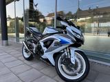 Suzuki GSX-R 600 K8 - SUZUKI GSX R 600 K8