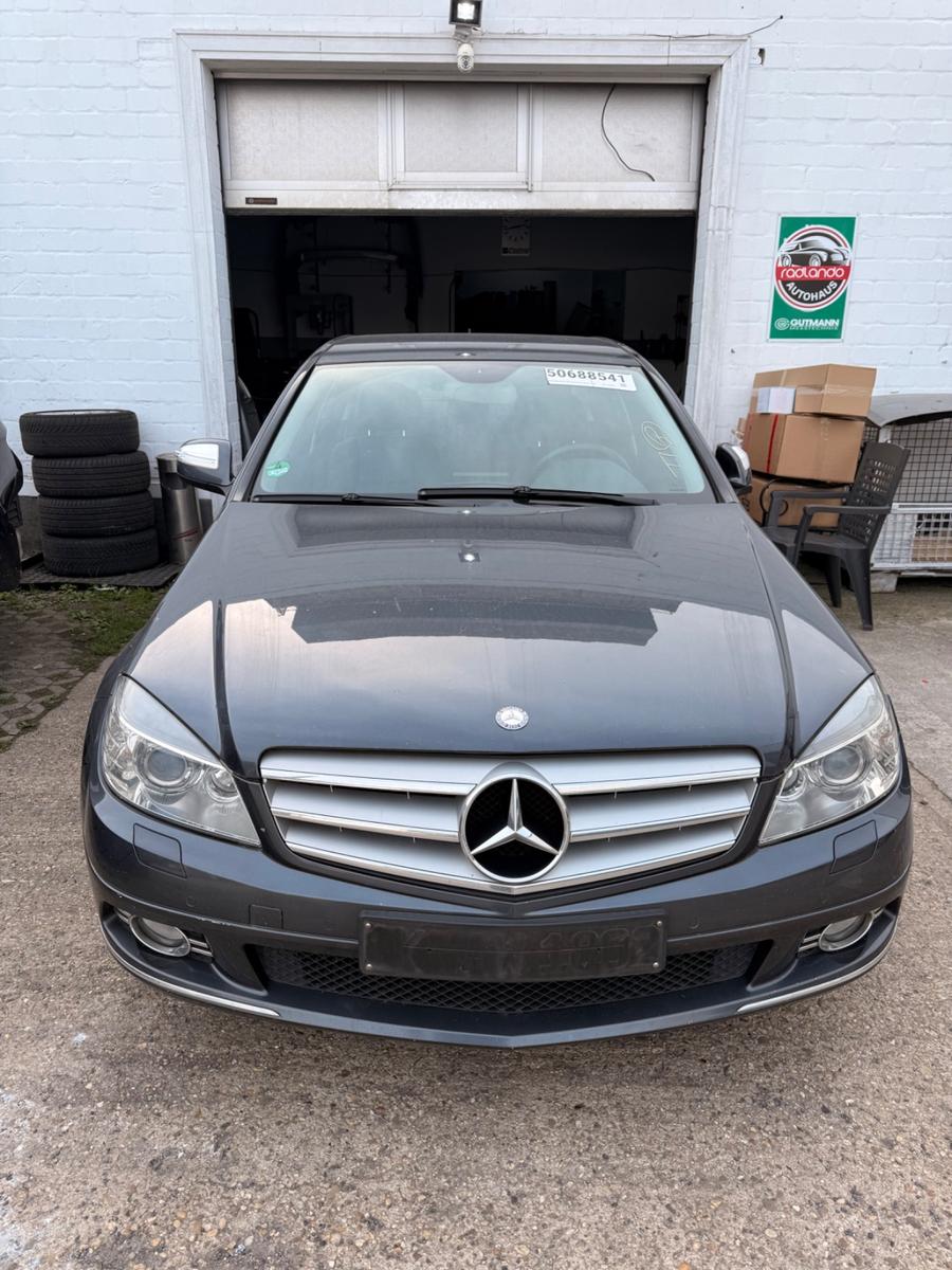 Mercedes-Benz C 230 C Limousine C 230 W204 Umfall