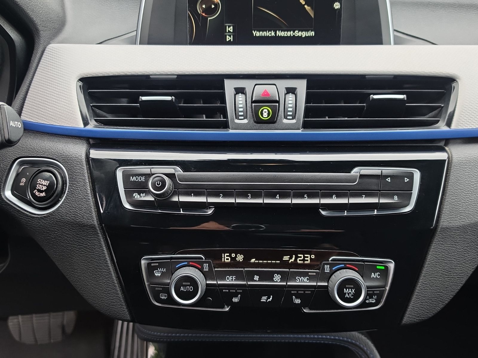 Fahrzeugabbildung BMW X1 xDrive 20 d M-Sport Automatik