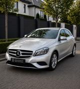 Mercedes-Benz A 180 A A 180 BlueEfficiency - Mercedes-Benz A 180 mit Benzin-Antrieb: Limousine