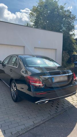 MERCEDES-BENZ Mercedes-Benz E-200 Avantgarde