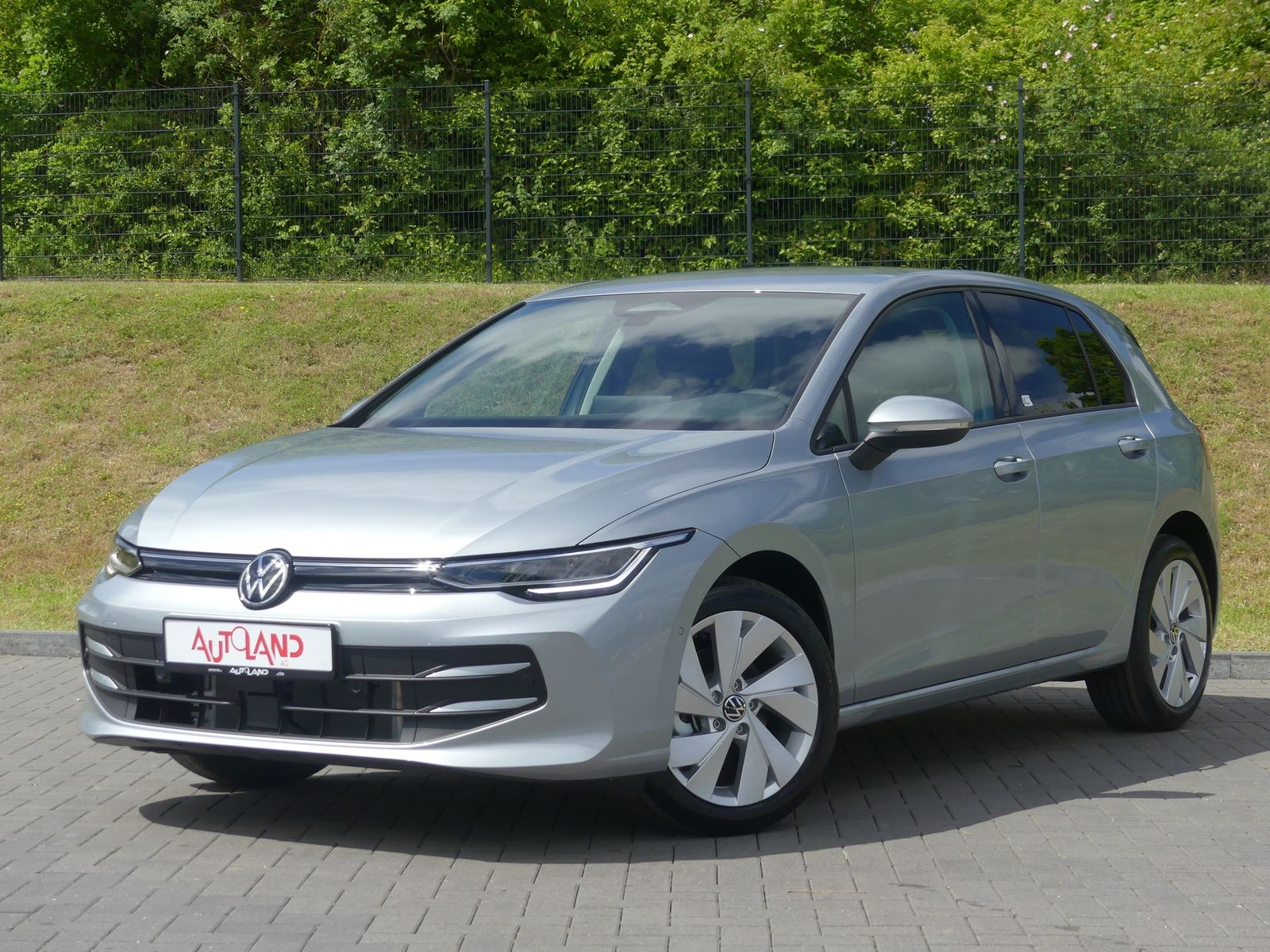 Volkswagen Golf VIII 1.5 TSI LED ACC Kamera imagem 2