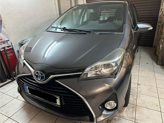 Toyota Yaris Hybrid