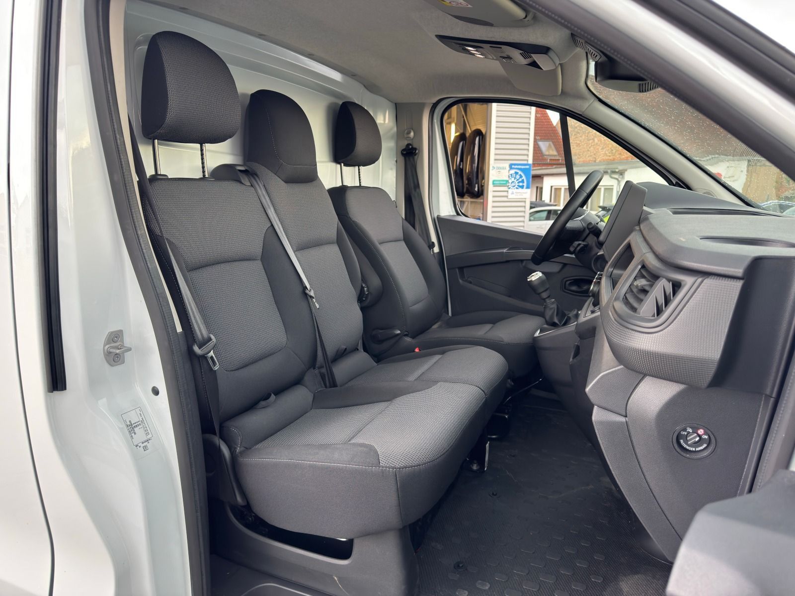 Fahrzeugabbildung Nissan Primastar 3,0t dCI 130 L1H1 N-Connecta*RFK*AHK