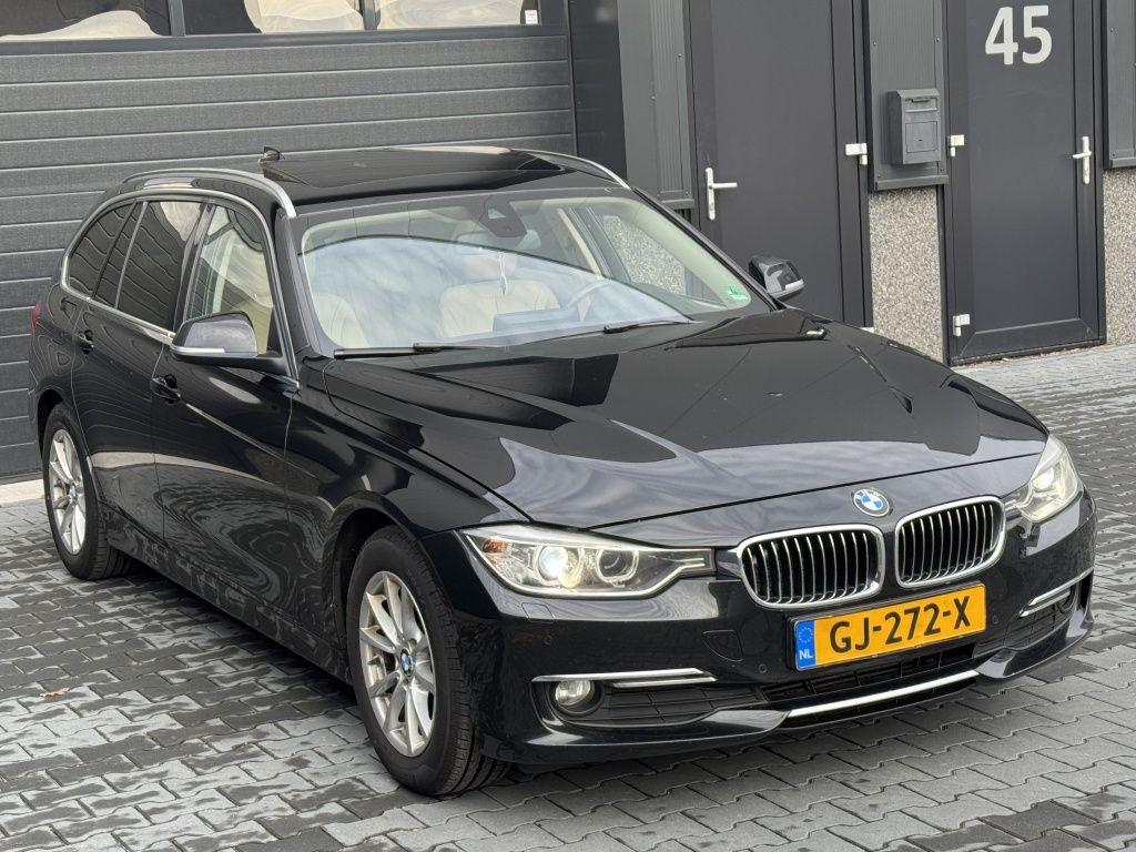 BMW 320 2014 — rear view
