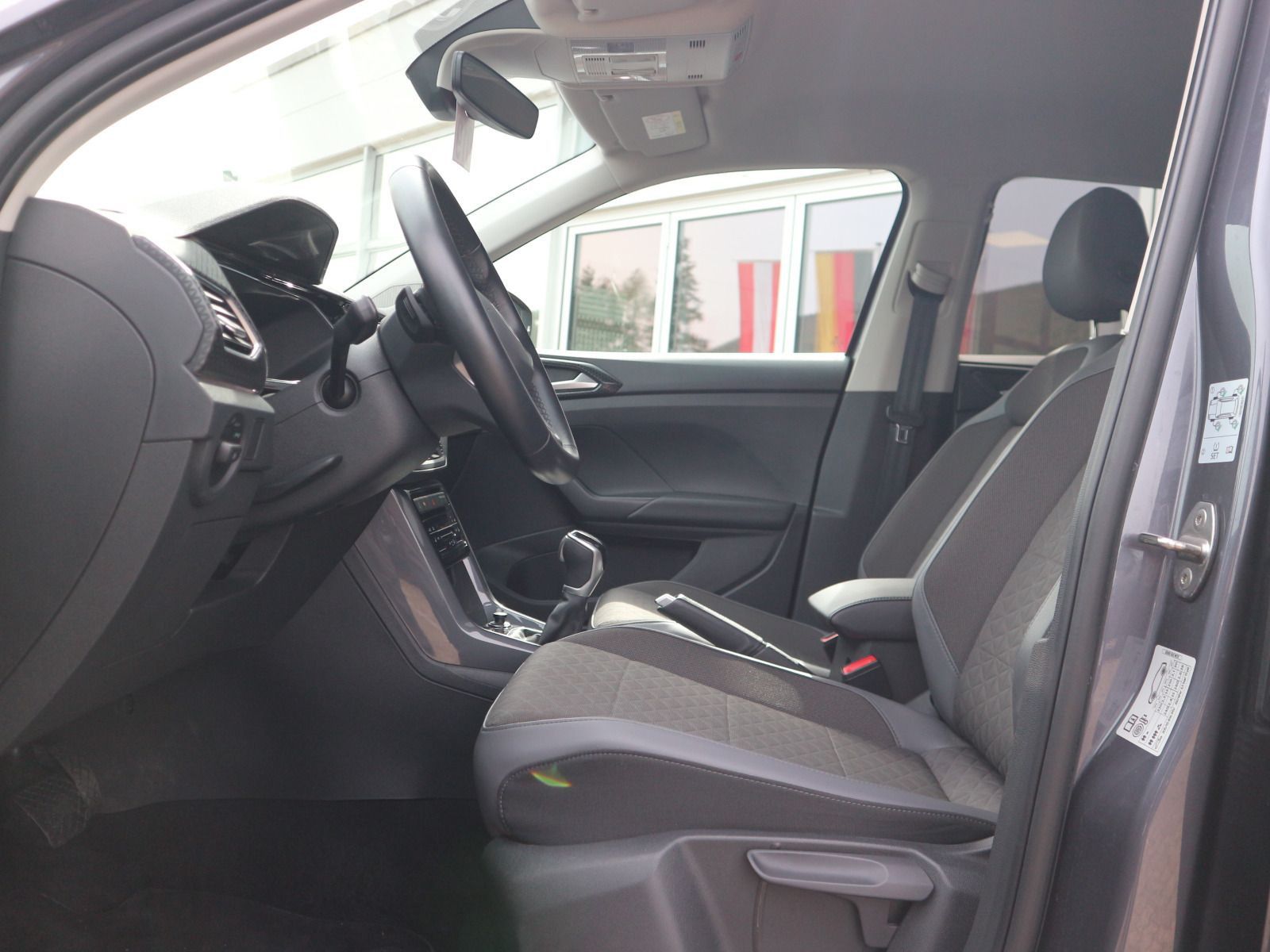 Volkswagen T-Cross - Bild 10