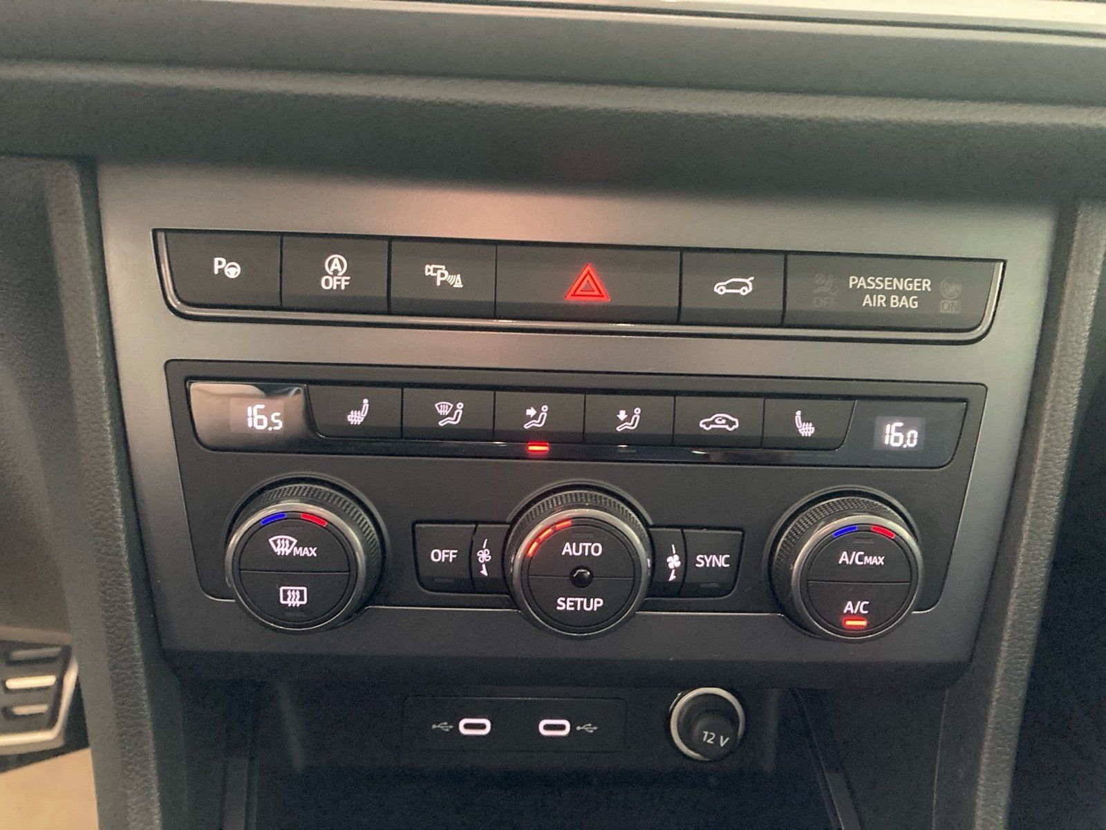 Fahrzeugabbildung CUPRA Ateca 2.0 TSI Edition VZ 4Drive *ACC*S-Dach*LED*