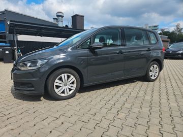 Volkswagen Touran - 3