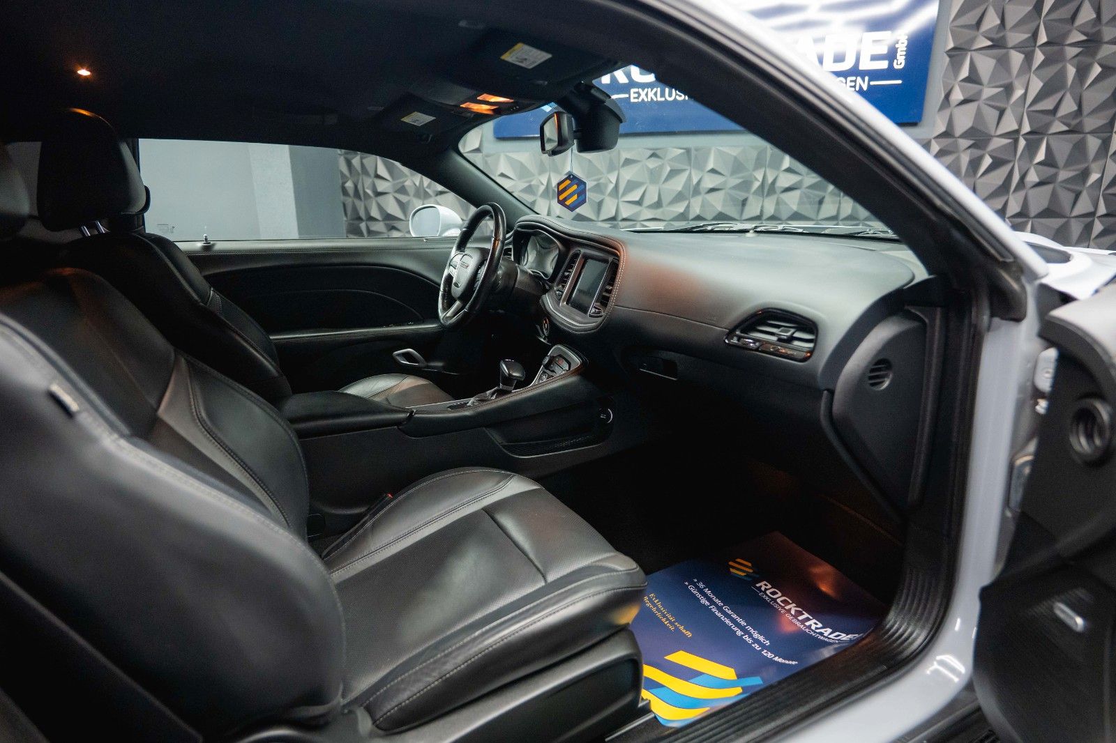 Fahrzeugabbildung Dodge Challenger 3.6 V6 4x4 GT SRT Styling *LED*19%*