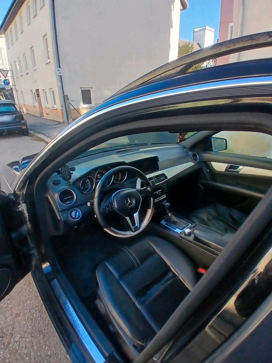 Mercedes-Benz C200 2013 — photo 8