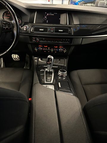 MYAUTOCENTER – Gebraucht- und Jahreswagen mit Werkstattservice in Pfaffenhofen BMW Limousine 520 d *BiXenon*Navi*Schiebedach*