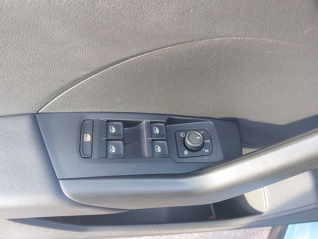 T-Cross 1.0 TSI Life *DSG*REAR VIEW*LED*NAVI*DAB