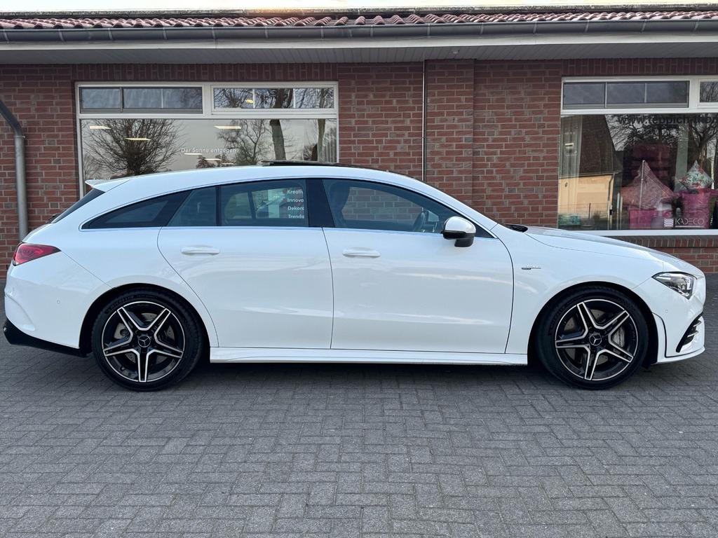 Mercedes-Benz CLA 35 AMG