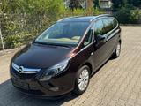 Opel Zafira C Tourer Innovation  1.Hand - 7 Sitzer - - Opel Zafira in Herne