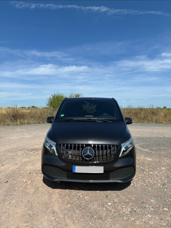 Image of Mercedes-Benz V 220