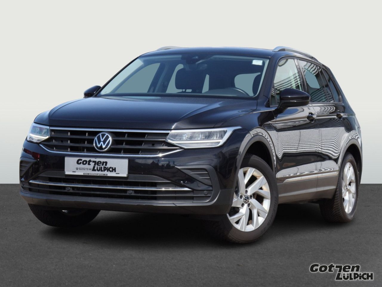 Fahrzeugabbildung Volkswagen Tiguan Active 1.5 TSI Navi LED PDC Rear View