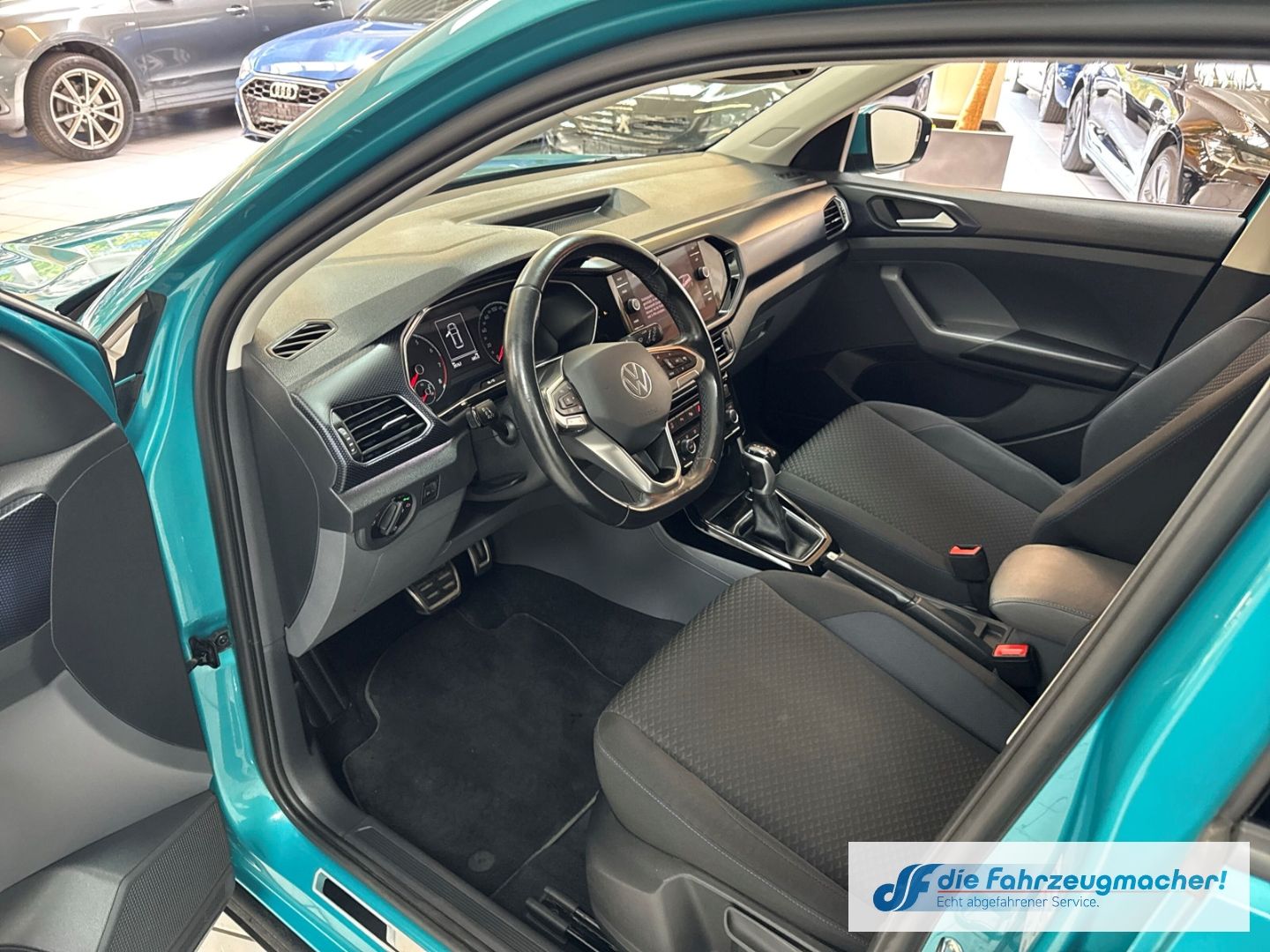 Fahrzeugabbildung Volkswagen T-Cross United 1.0 TSI Navi ACC Apple CarPlay An