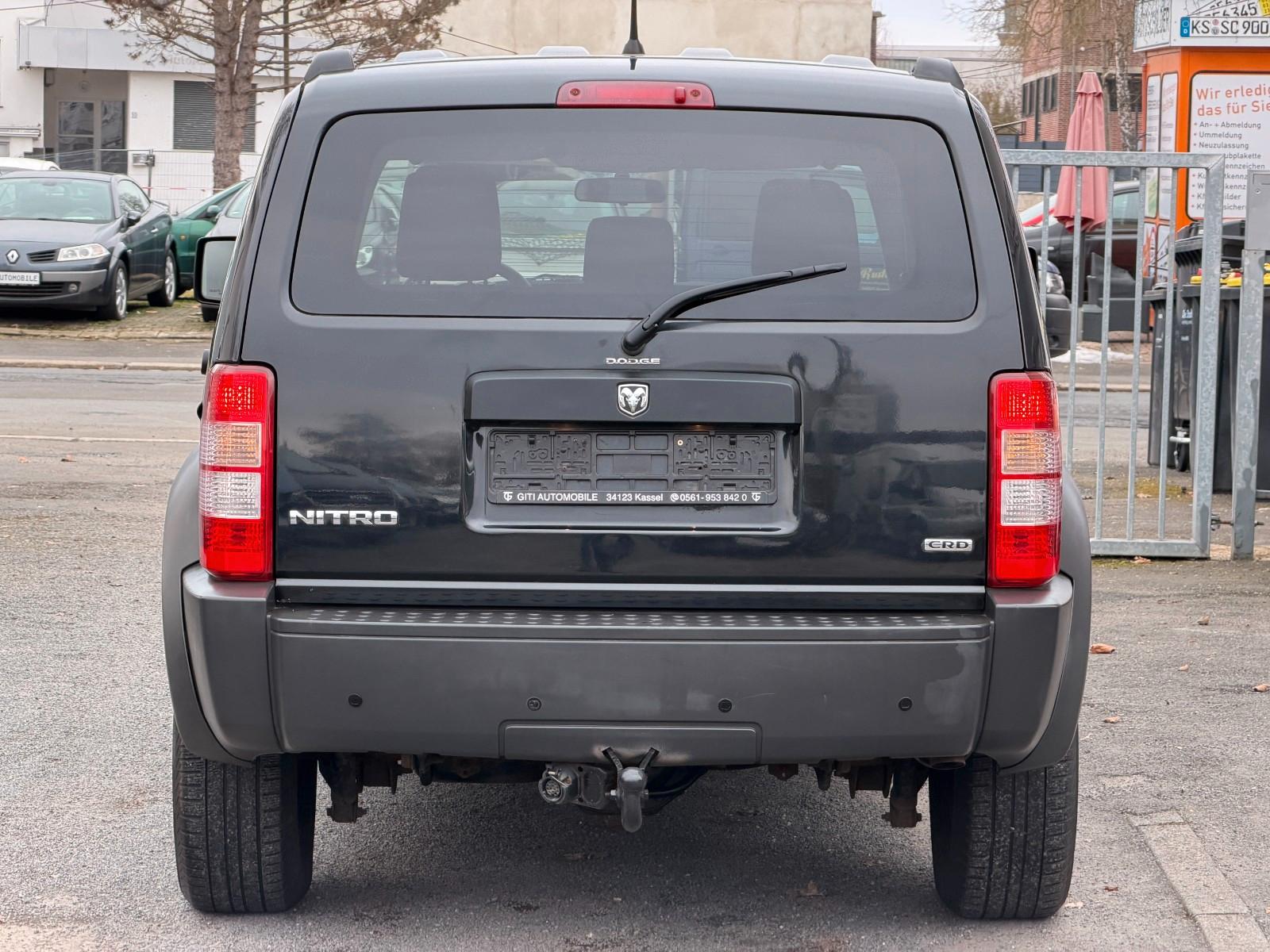 Dodge Nitro 2.8 177ch - Attelage - Pneus hiver - Barre de toit - Jantes aliage