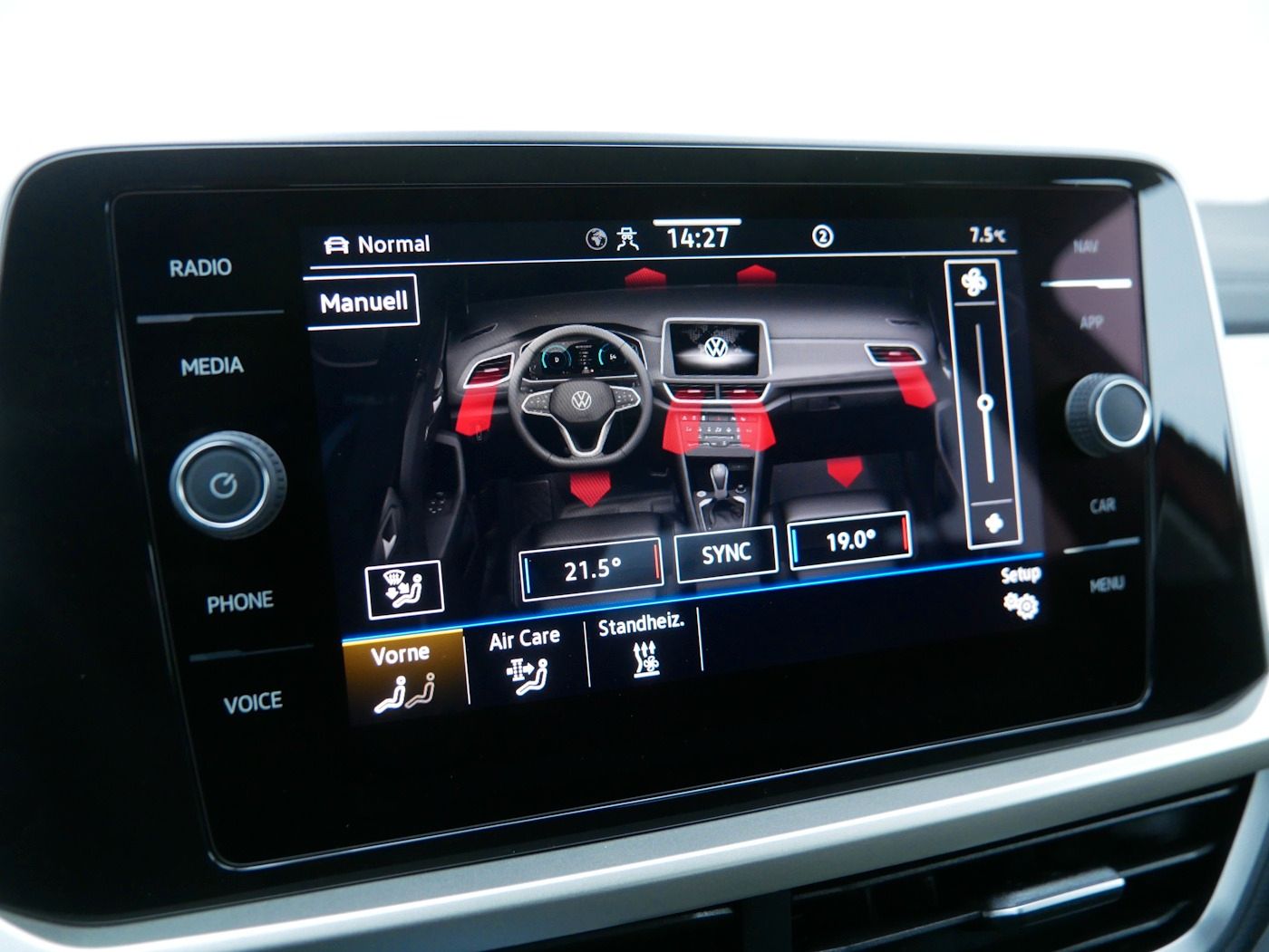 Fahrzeugabbildung Volkswagen T-Roc 1.0 MOVE NEU38T AHK Standheiz ACC LED SHZ