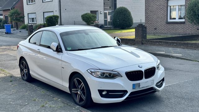 BMW 220d xDrive Coupé Sport Line Sport Line TÜV Neu