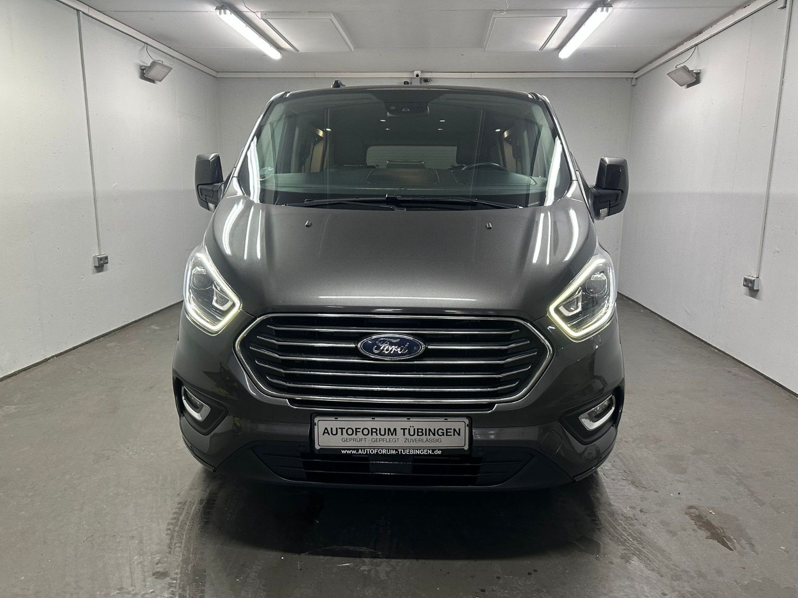 Fahrzeugabbildung Ford Tourneo Custom  320 L2H1 Titanium X*ACC*SDH*2KLI