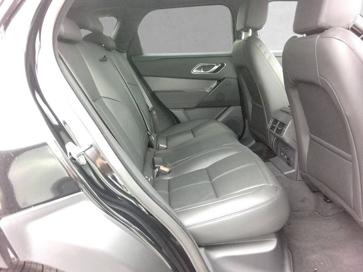 Fahrzeugabbildung Land Rover D300 Dynamic SE *sofort Verfügbar*