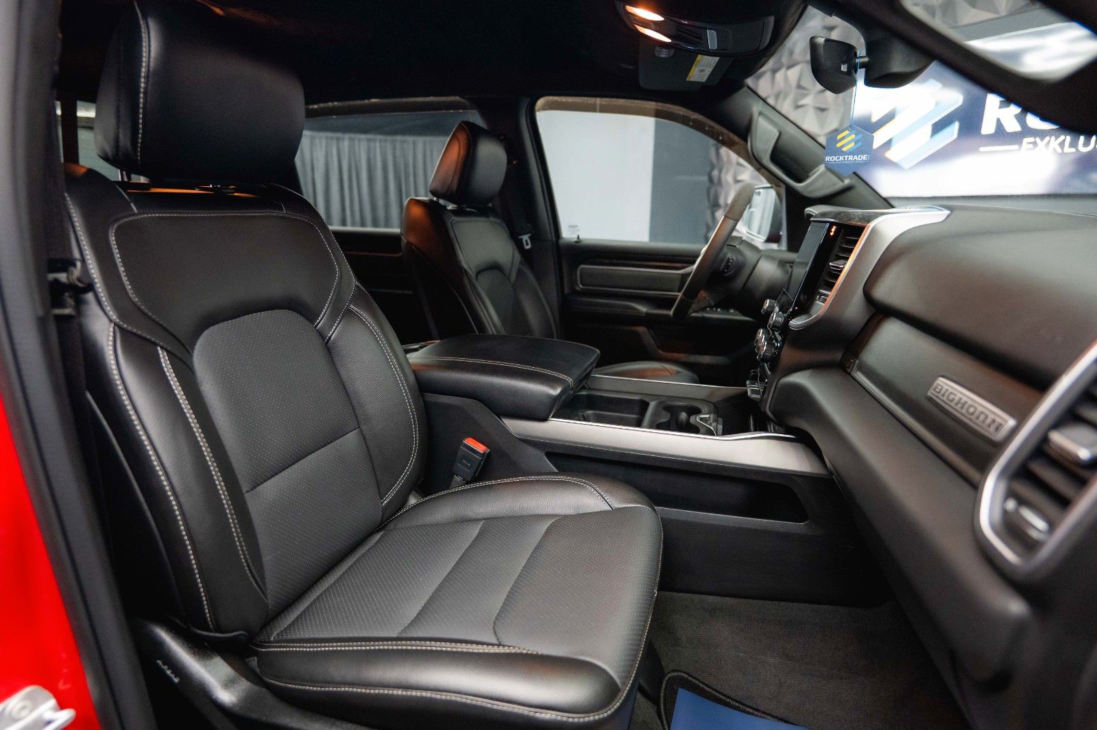 Fahrzeugabbildung Dodge RAM 5.7 V8 HEMI 4x4 Limited OFFROAD AxleLock 19%