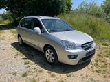 Kia Carens EX - Kia Carens aus 2007 mit Diesel-Antrieb