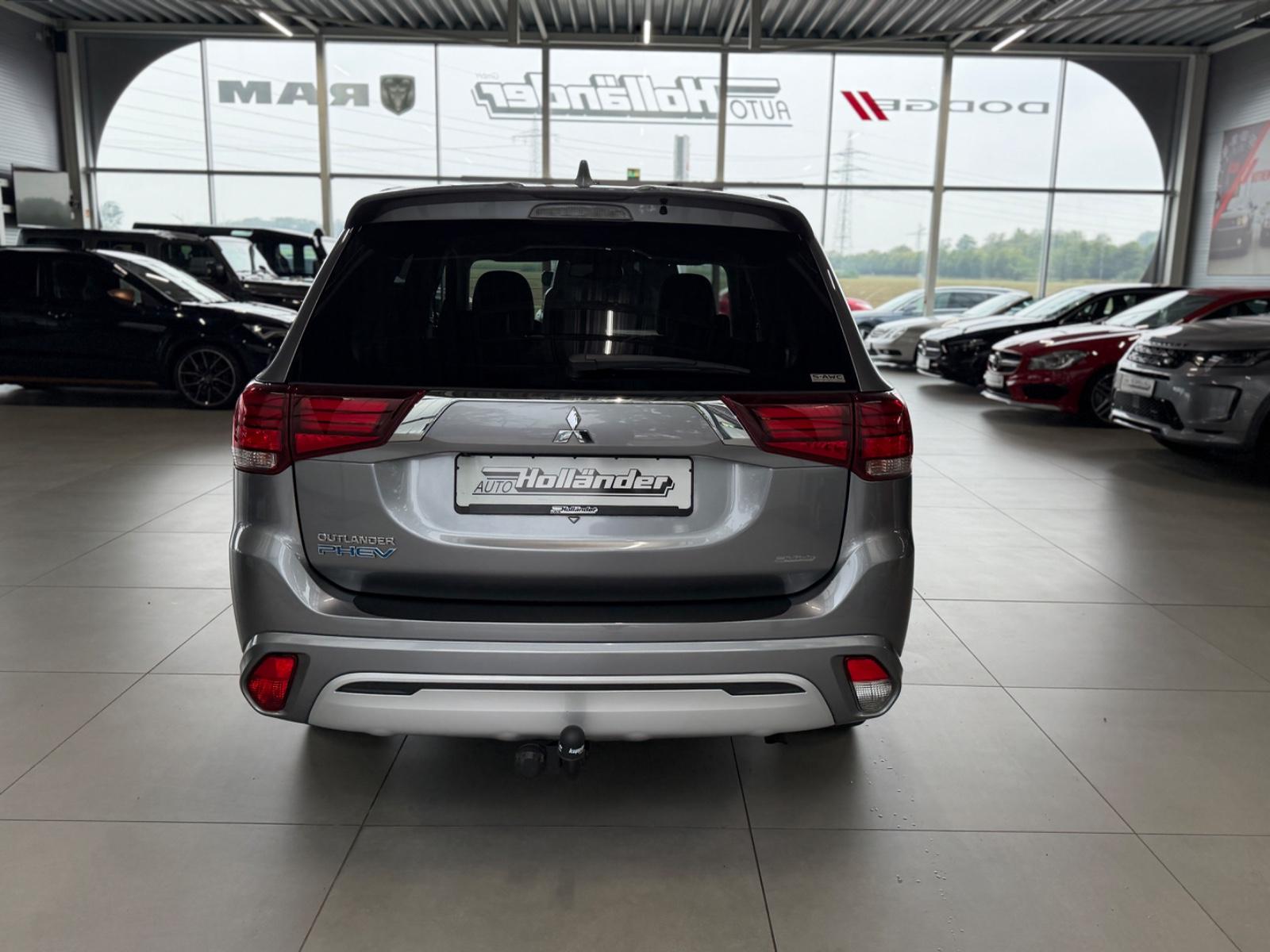 Mitsubishi 2.4 Plug-in Hybrid Outlander Diamant Spirit AHK