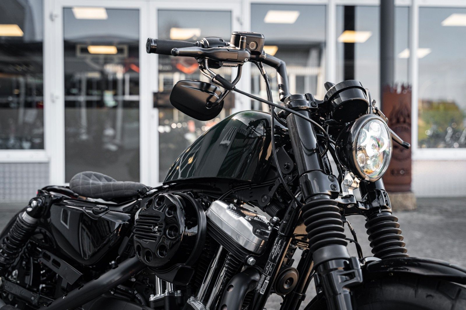 Fahrzeugabbildung Harley-Davidson XL1200X SPORTSTER FORTY-EIGHT - KESSTECH- BOBBER