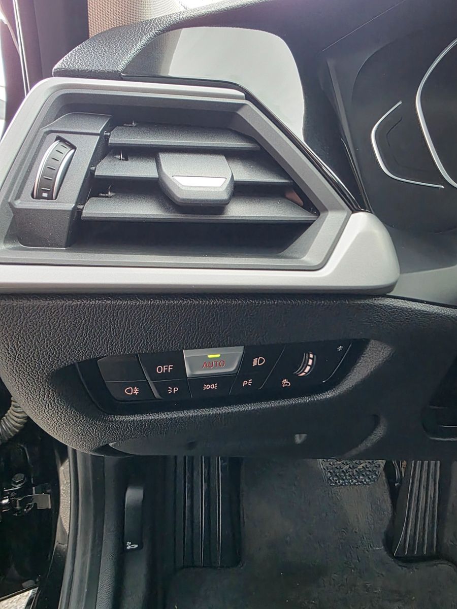 BMW 318 3 Touring 318 i Advantage foto 13