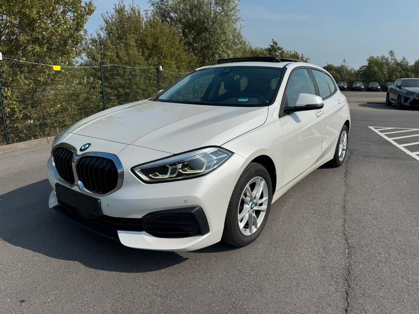 BMW 118iA PANO-LED-PDC