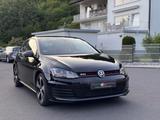 Volkswagen Golf VII Lim. GTI 220PS/Bi-Xenon/Dynaudio/NAVI - Volkswagen aus 2013: GTI