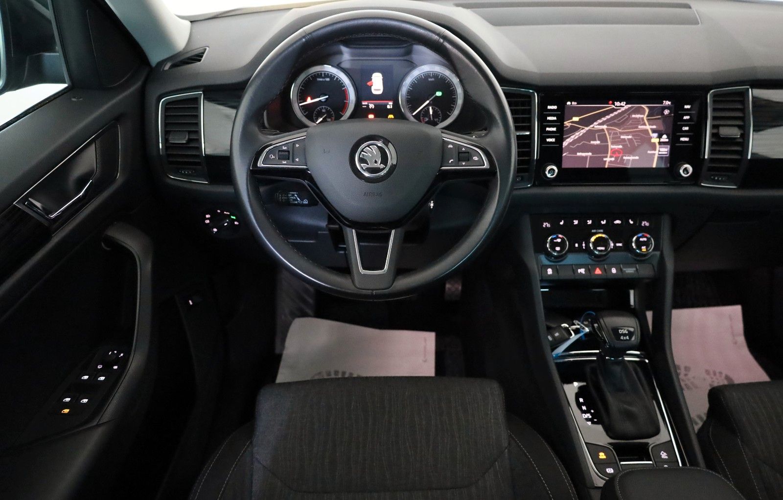 Fahrzeugabbildung SKODA Kodiaq Style 4x4,Navi,LED,SH,Kamera,Standhz,ACC
