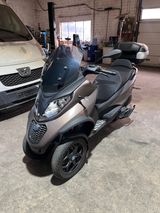 Piaggio MP3 530 tomtom TopCase - Offers matching your search criteria