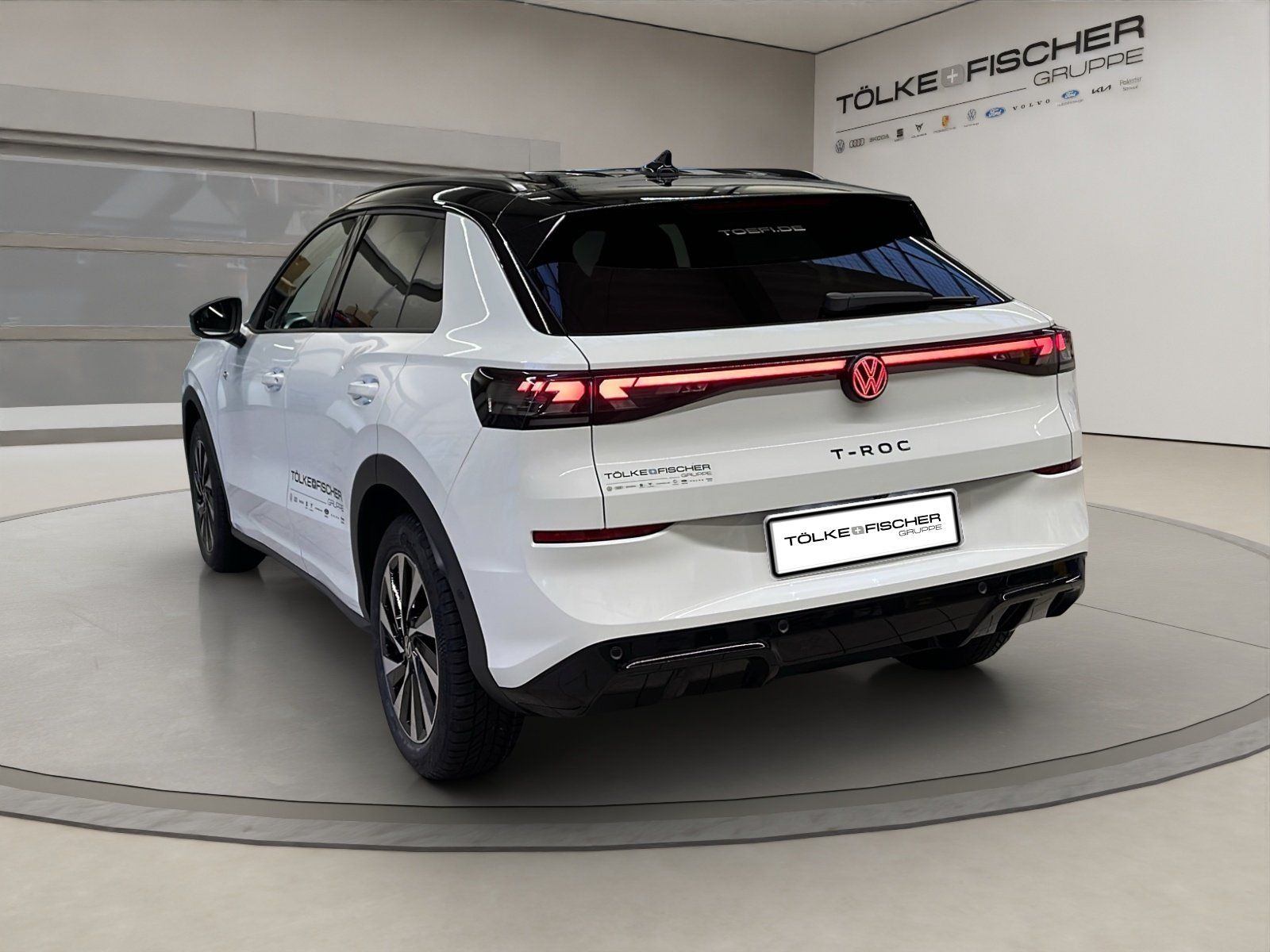 Volkswagen T-Roc e TSI R-Line DSG IQLight Black-Style foto 5