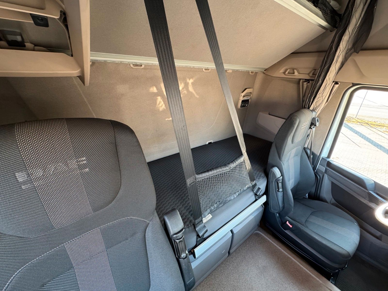Fahrzeugabbildung DAF FT XF 480 NGD