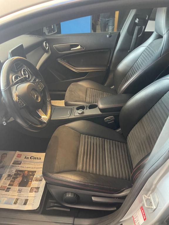 Mercedes-Benz CLA 220