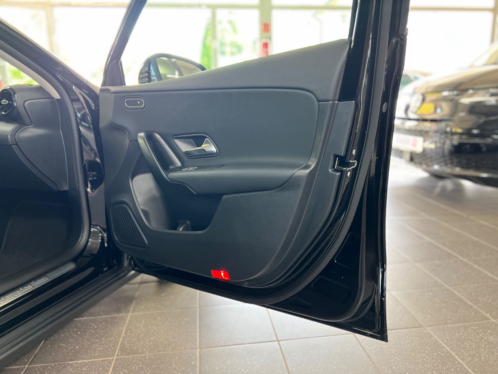 Mercedes-Benz A 180d Adcanced Paket - Direktlenkung - Navi foto 17